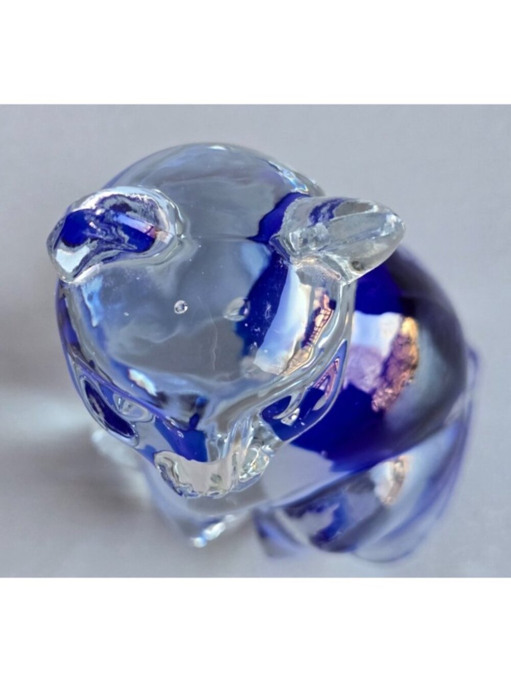 Clear Art Glass Sitting Cat Figurine Paperweight Blue Color 3.5" Tall - Picture 3 of 6